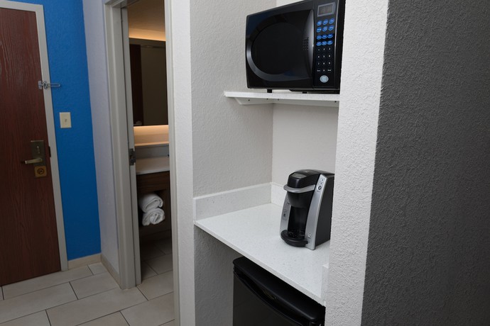 Imagen de la habitación del Hotel Holiday Inn Express And Suites Athens, An Ihg. Foto 10