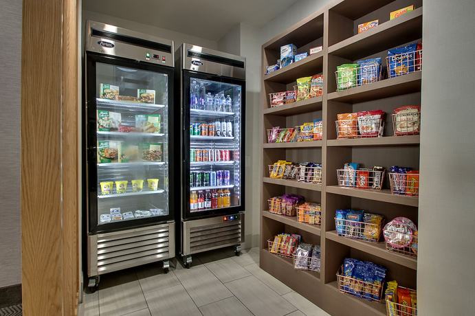 Imagen de los interiores del Hotel Holiday Inn Express And Suites Austell - Powder Springs, An Ihg. Foto 19