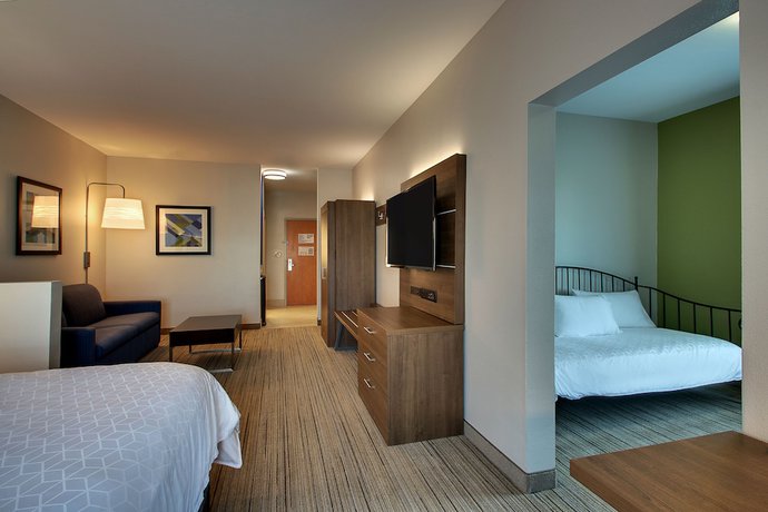 Imagen de la habitación del Hotel Holiday Inn Express And Suites Austell - Powder Springs, An Ihg. Foto 8