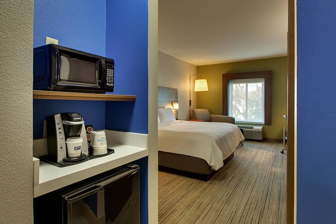 Imagen de la habitación del Hotel Holiday Inn Express And Suites Austell - Powder Springs, An Ihg. Foto 10