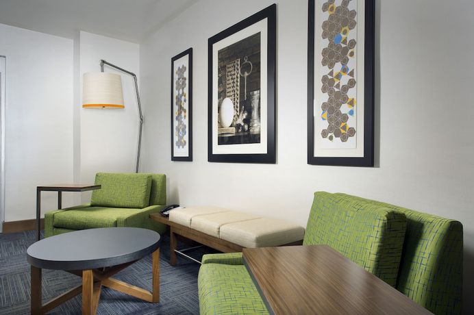 Imagen de los interiores del Hotel Holiday Inn Express And Suites Bay City, An Ihg, Bay City. Foto 17