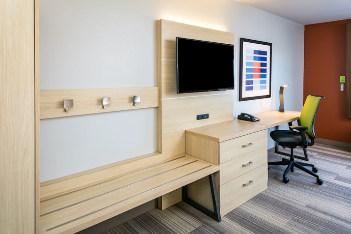 Imagen de la habitación del Hotel Holiday Inn Express And Suites Bend South, An Ihg. Foto 11