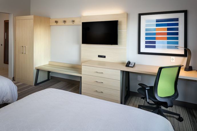 Imagen de la habitación del Hotel Holiday Inn Express And Suites Bend South, An Ihg. Foto 16