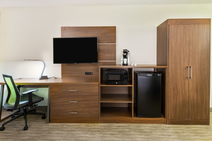 Imagen de la habitación del Hotel Holiday Inn Express And Suites Bentonville. Foto 6