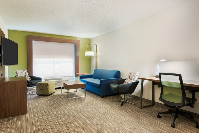 Imagen de la habitación del Hotel Holiday Inn Express And Suites Bentonville. Foto 13