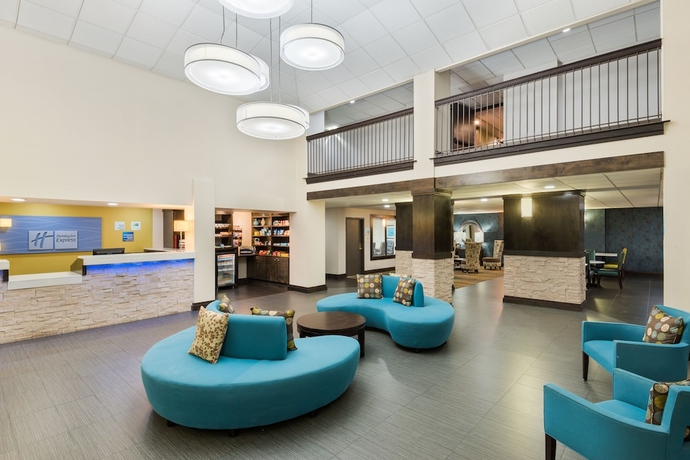 Imagen de los interiores del Hotel Holiday Inn Express And Suites Bentonville. Foto 17