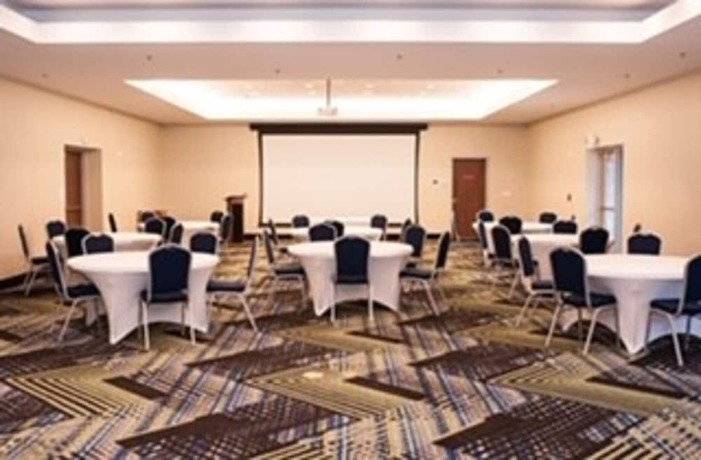 Imagen de los interiores del Hotel Holiday Inn Express And Suites- Birmingham North-Fultondale, an IHG. Foto 17