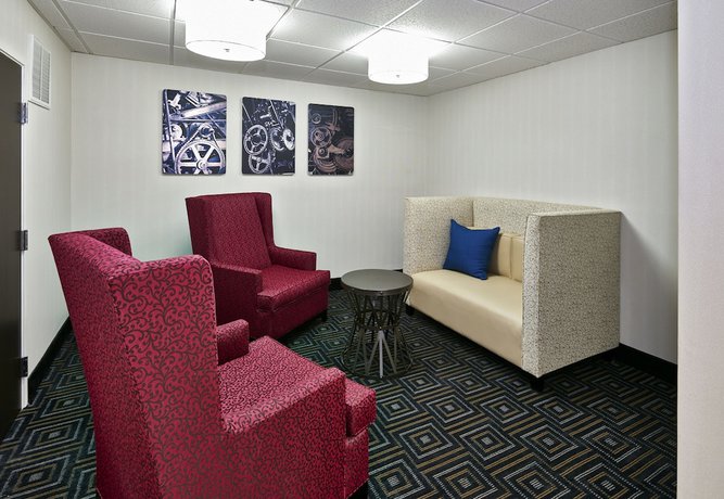 Imagen de los interiores del Hotel Holiday Inn Express And Suites Birmingham South - Pelham, An Ihg. Foto 19