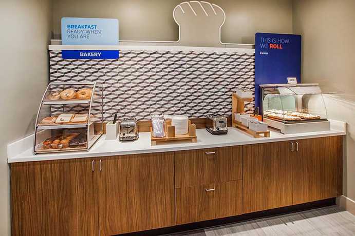 Imagen del bar/restaurante del Hotel Holiday Inn Express And Suites Braselton West, An Ihg. Foto 6