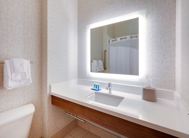 Imagen de la habitación del Hotel Holiday Inn Express And Suites Burleson/ft. Worth, An Ihg. Foto 15