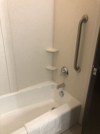 Imagen de la habitación del Hotel Holiday Inn Express And Suites Charlotte Southeast - Matthews, An Ihg. Foto 12