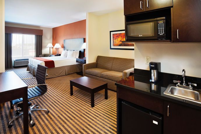 Imagen de la habitación del Hotel Holiday Inn Express And Suites Charlotte Southeast - Matthews, An Ihg. Foto 16
