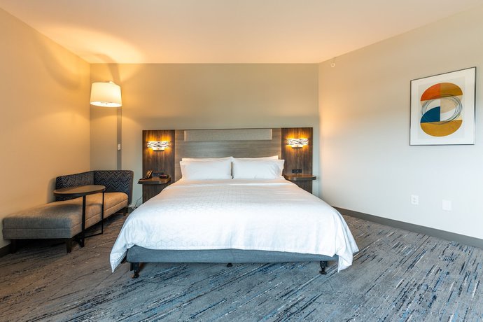 Imagen de la habitación del Hotel Holiday Inn Express And Suites Charlottesville, An Ihg. Foto 2