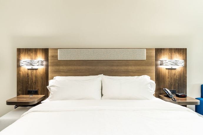 Imagen de la habitación del Hotel Holiday Inn Express And Suites Charlottesville, An Ihg. Foto 9