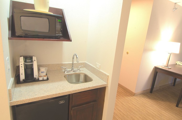 Imagen de la habitación del Hotel Holiday Inn Express And Suites Chicago - Lib. Foto 8