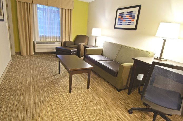 Imagen de la habitación del Hotel Holiday Inn Express And Suites Chicago - Lib. Foto 20
