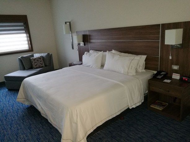 Imagen de la habitación del Hotel Holiday Inn Express And Suites Ciudad Obregon, An Ihg. Foto 4