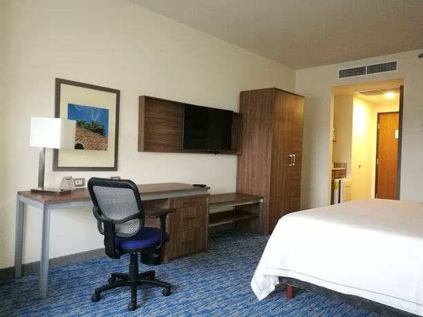 Imagen de la habitación del Hotel Holiday Inn Express And Suites Ciudad Obregon, An Ihg. Foto 10