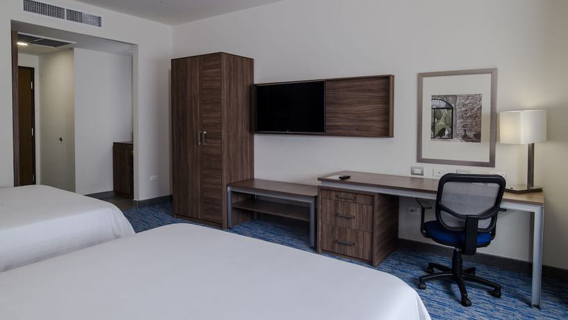 Imagen de la habitación del Hotel Holiday Inn Express And Suites Ciudad Obregon, An Ihg. Foto 18