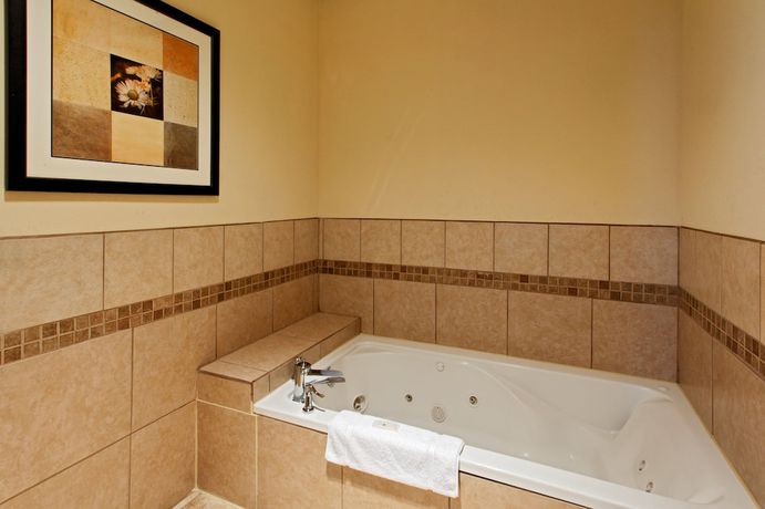 Imagen de la habitación del Hotel Holiday Inn Express And Suites Cleburne, An Ihg. Foto 16