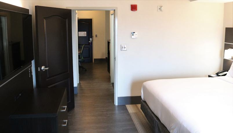 Imagen de la habitación del Hotel Holiday Inn Express And Suites Columbia-fort Jackson, An Ihg. Foto 11