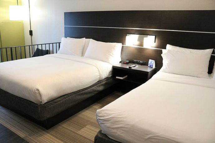 Imagen de la habitación del Hotel Holiday Inn Express And Suites Columbia-fort Jackson, An Ihg. Foto 13