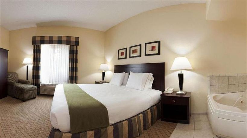 Imagen de los interiores del Hotel Holiday Inn Express And Suites Concord. Foto 13