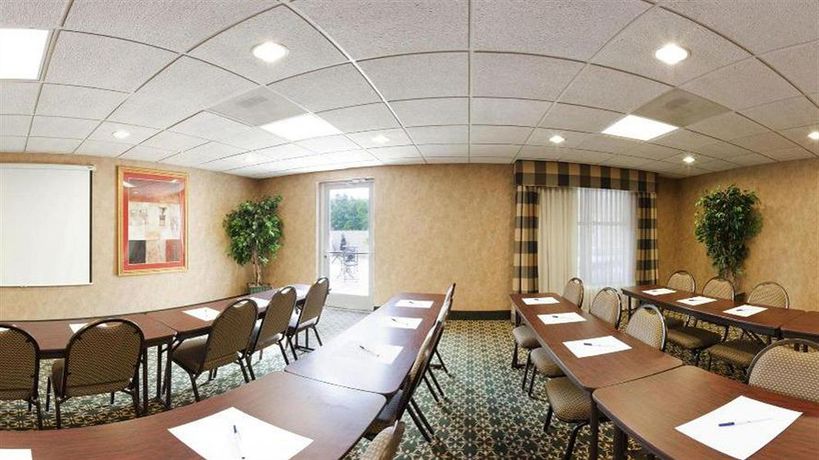 Imagen de la habitación del Hotel Holiday Inn Express And Suites Concord. Foto 4