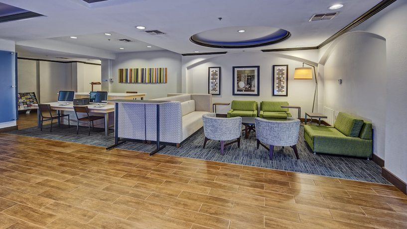 Imagen de los interiores del Hotel Holiday Inn Express And Suites Corsicana, An Ihg. Foto 18