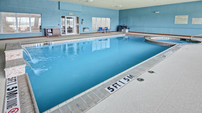 Imagen de la piscina del Hotel Holiday Inn Express And Suites Corsicana, An Ihg. Foto 20