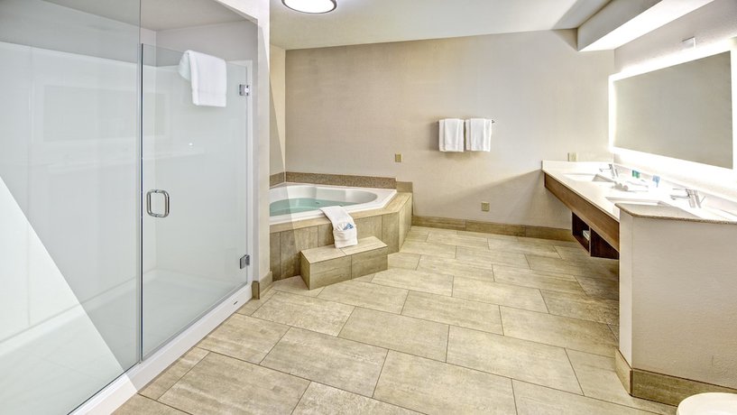 Imagen de la habitación del Hotel Holiday Inn Express And Suites Corsicana, An Ihg. Foto 15