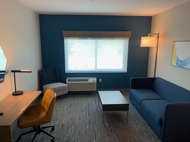 Imagen de la habitación del Hotel Holiday Inn Express And Suites Courtenay Comox, An Ihg. Foto 2