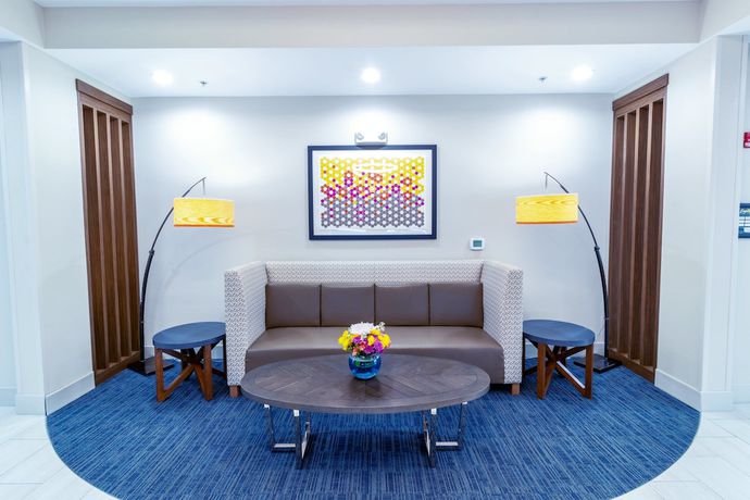 Imagen de los interiores del Hotel Holiday Inn Express And Suites Crestview, An Ihg. Foto 18