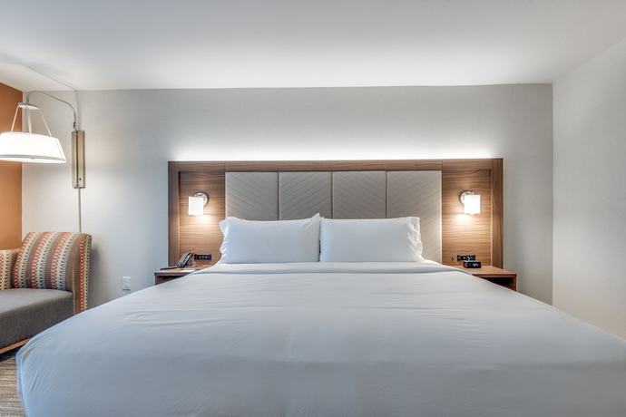Imagen de la habitación del Hotel Holiday Inn Express And Suites Dallas North - Addison, An Ihg. Foto 6