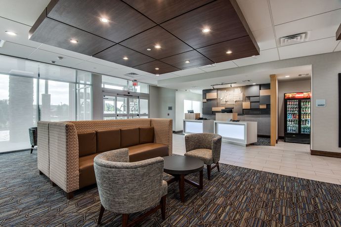 Imagen de los interiores del Hotel Holiday Inn Express And Suites Dallas North - Addison, An Ihg. Foto 15