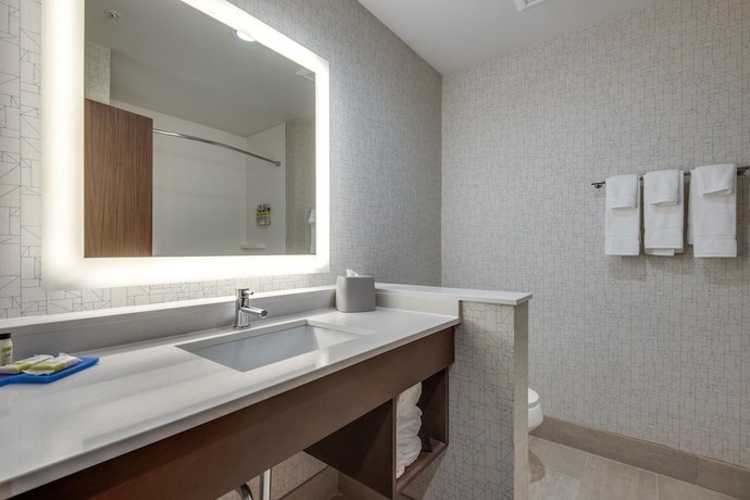 Imagen de la habitación del Hotel Holiday Inn Express And Suites Dallas North - Addison, An Ihg. Foto 9