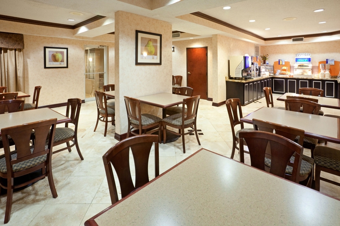 Imagen del bar/restaurante del Hotel Holiday Inn Express And Suites Dallas Park Central Northeast. Foto 2