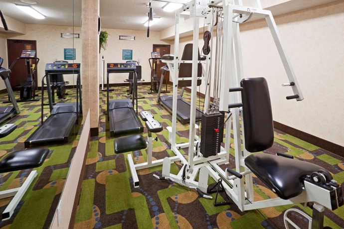 Imagen de los interiores del Hotel Holiday Inn Express And Suites Dallas Park Central Northeast. Foto 11