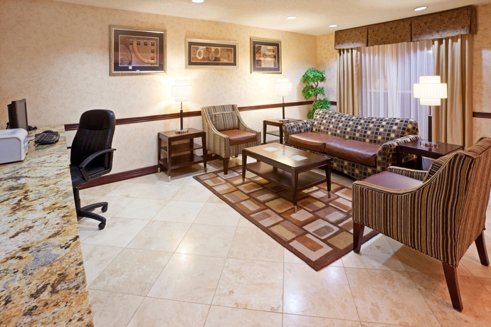 Imagen de los interiores del Hotel Holiday Inn Express And Suites Dallas Park Central Northeast. Foto 13