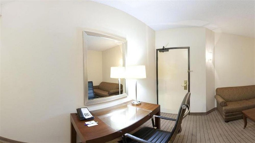 Imagen de la habitación del Hotel Holiday Inn Express And Suites Dallas Park Central Northeast. Foto 4