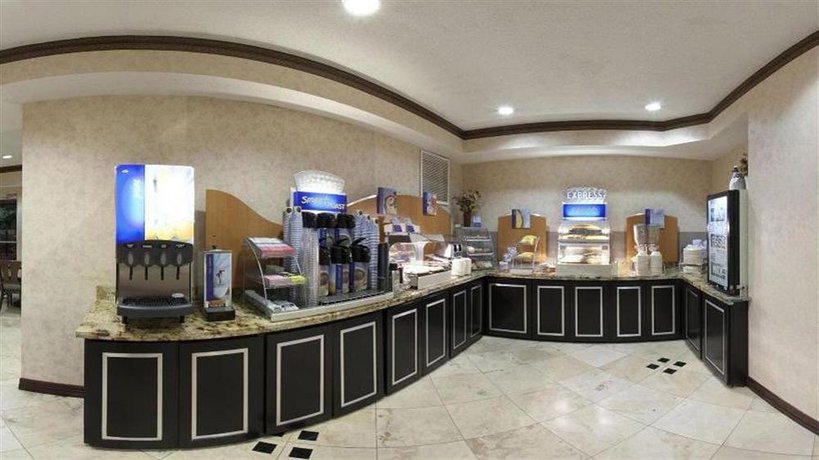 Imagen del bar/restaurante del Hotel Holiday Inn Express And Suites Dallas Park Central Northeast. Foto 3