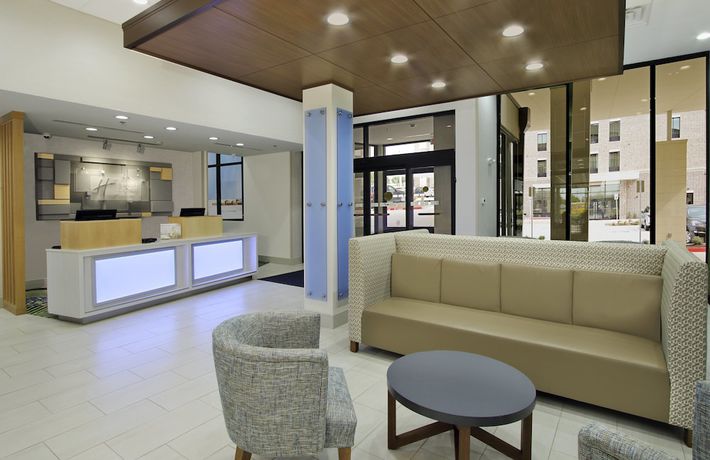 Imagen de los interiores del Hotel Holiday Inn Express And Suites Dallas-frisco Nw Toyota Stdm, An Ihg. Foto 19