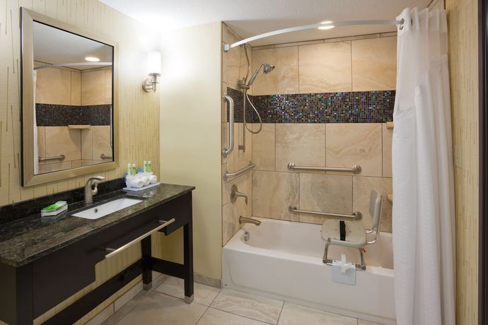 Imagen de la habitación del Hotel Holiday Inn Express And Suites Davenport, An Ihg. Foto 14