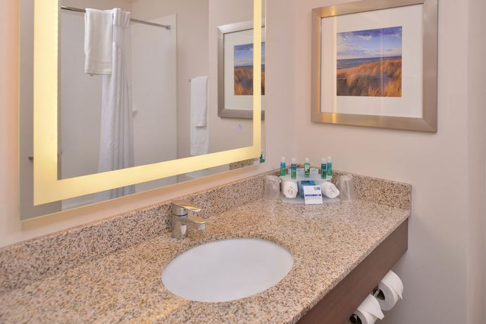Imagen de la habitación del Hotel Holiday Inn Express And Suites Dearborn Sw - Detroit Area, An Ihg. Foto 14