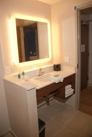 Imagen de la habitación del Hotel Holiday Inn Express And Suites Decatur, An Ihg, Decatur. Foto 13