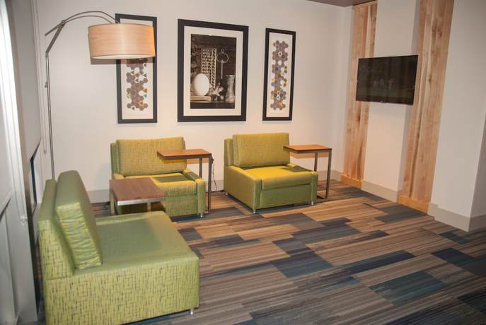Imagen de los interiores del Hotel Holiday Inn Express And Suites Decatur, An Ihg, Decatur. Foto 18