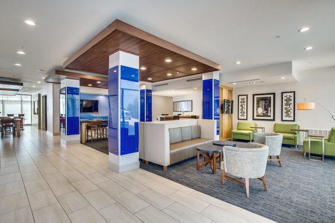 Imagen de los interiores del Hotel Holiday Inn Express And Suites Denton South, An Ihg. Foto 18