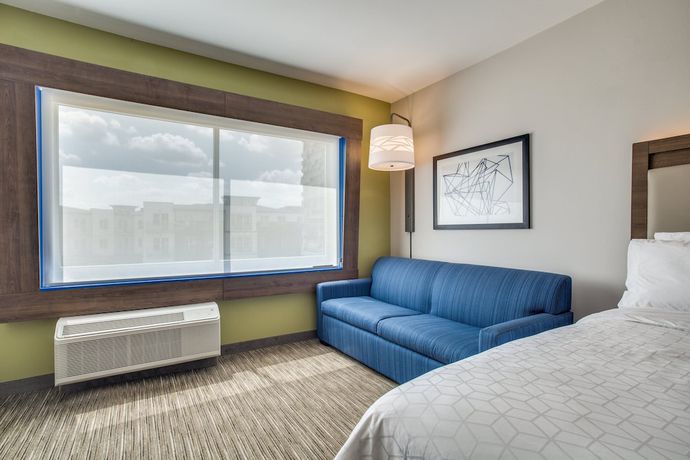 Imagen de la habitación del Hotel Holiday Inn Express And Suites Denton South, An Ihg. Foto 5