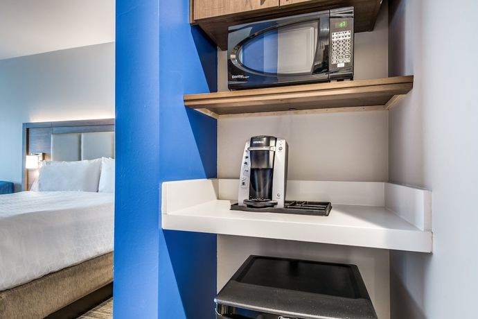 Imagen de la habitación del Hotel Holiday Inn Express And Suites Denton South, An Ihg. Foto 11