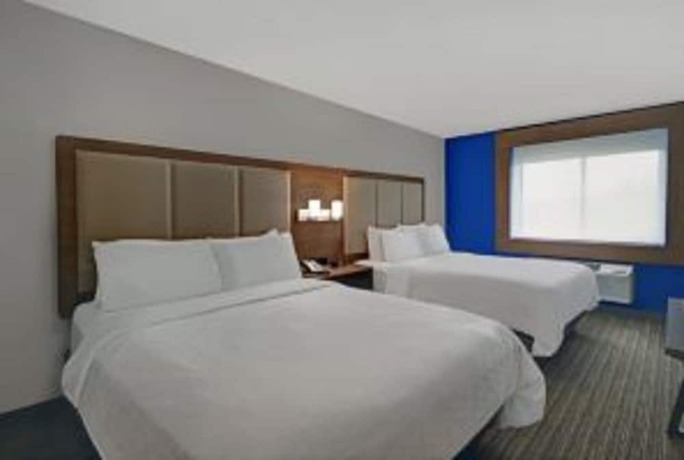 Imagen de la habitación del Hotel Holiday Inn Express And Suites Detroit Dearborn, An Ihg. Foto 20